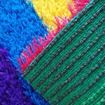 Merah Kuning Biru Ungu Artifisial Anak-anak rumput rumput pelangi landasan pacu Kapadatan 22050 jahitan/sqm