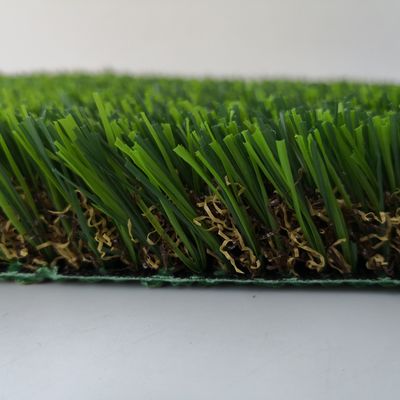 16800 jahitan/m2 Densitas Hijau Bentuk U Rumput sintetis dengan tinggi Dtex dan warna hijau