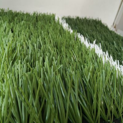 Monofilament PE Outdoor Football Field Grass dengan kepadatan tinggi dengan tingkat jahitan 16/10cm