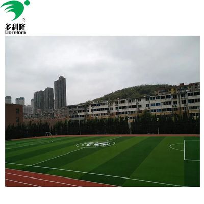 Sertifikasi ISO14001 Rumput buatan 40mm/50mm/60mm untuk lapangan sepak bola Pilihan terbaik