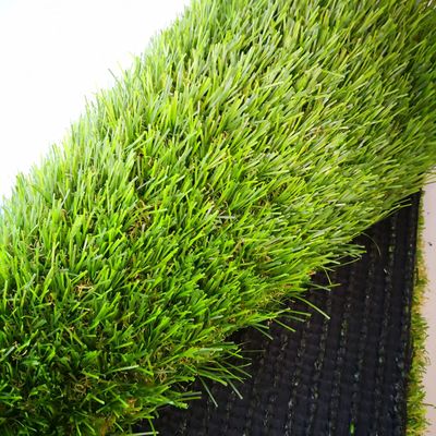 8204 Karpet Rumput Plastik Solusi Utama untuk Dekorasi Taman