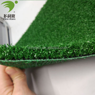 SGS Sertifikasi Rumput Hijau Lapangan Golf Mini Rumput Artificial Grass Termasuk