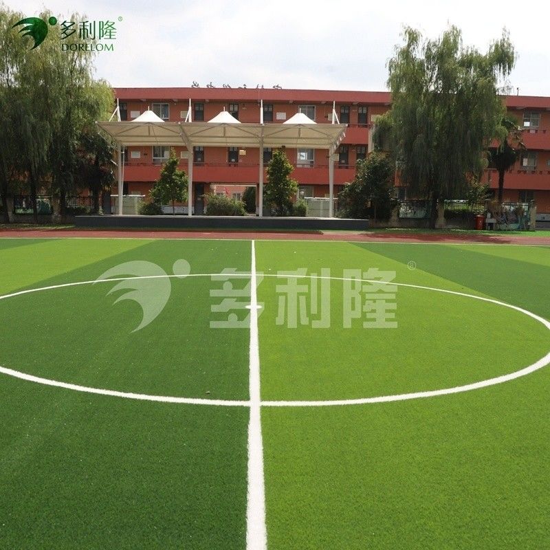 Rumput buatan tanpa isi rumput rumput hijau dan tahan lama untuk permainan lapangan sepak bola